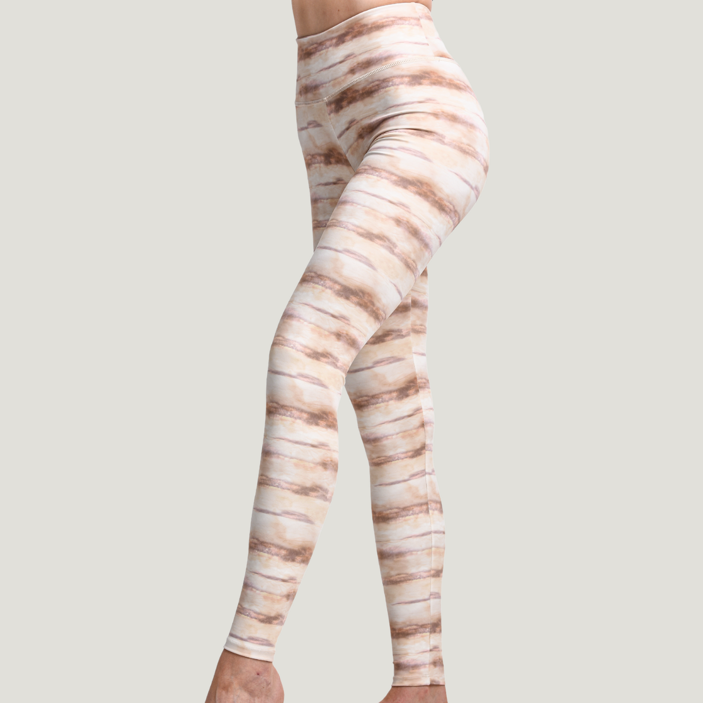 Recycled Yoga Legging Colorado Threads Yoga Legging Great Sand Dunes -  YogaHabits